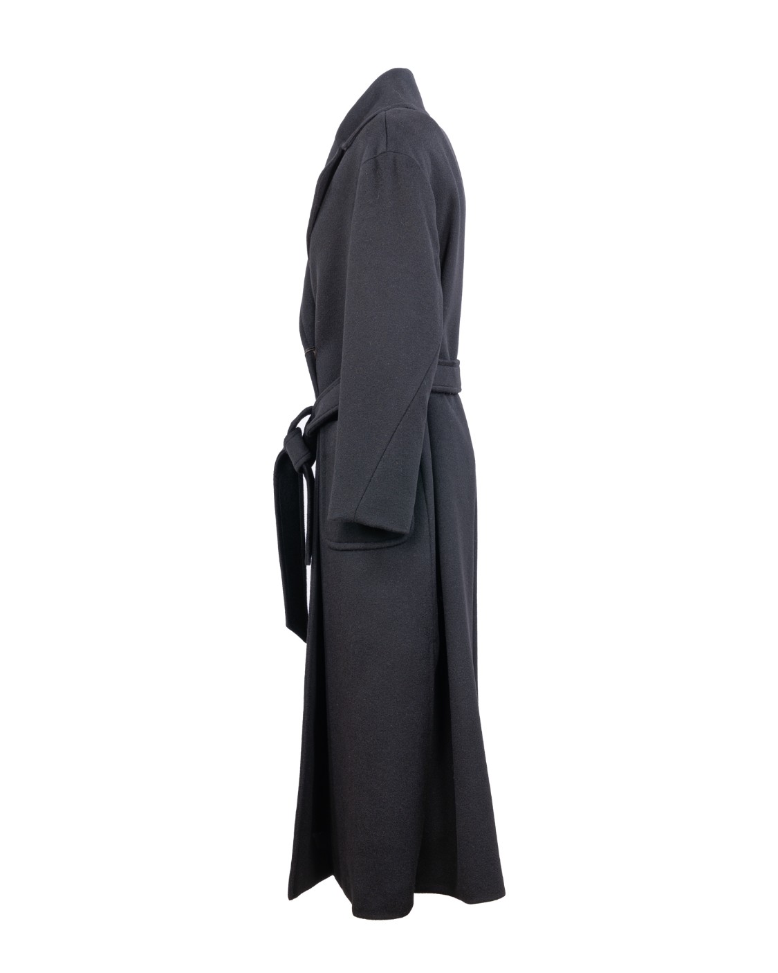 shop CINZIA ROCCA Saldi Cappotto: Cinzia Rocca Luxury cappotto, lungo, doppio petto con cintura.
Allacciatura doppio petto con 2 bottoni.
Cintura in lana tono su tono.
Spacchi laterali.
Interamente foderato.
Vestibilità regolare, morbida.
Collo a revers.
Spalle scese.
Tasche applicate.
Made In: Italy
Lunghezza: 125 cm nella taglia 42.
Composizione tessuto: 100% Lana vergine.
Composizione fodera: 100% Viscosa.
Made in Italy.. V105 801 62E0-1 number 9037568